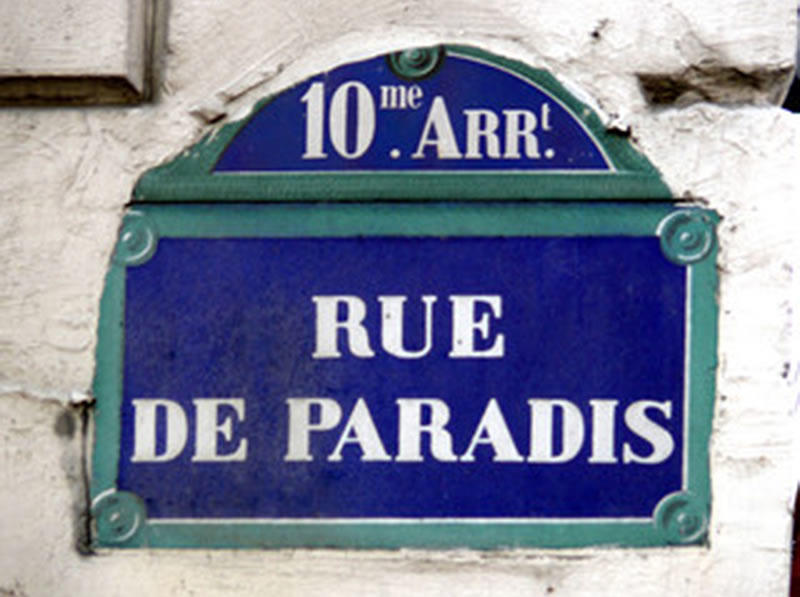 1980_Jean_Dubost_ouvre_un_bureau_Rue_de_paradis_Paris